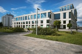 Écoles et infrastructures publiques : finitions de toiture durables