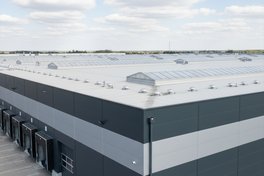 Centres logistiques : maîtriser les finitions de toiture et bardage